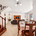 Krishan - Private Pool בית נופש אלבופיירה