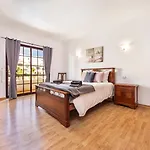 בית נופש Krishan - Private Pool אלבופיירה