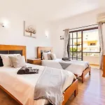 Будинок відпочинку Krishan - Private Pool Албуфейра